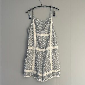 Aerie Blue and White Floral Romper Size Small
